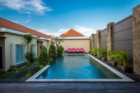  Svarna Suite Seminyak  Kuta